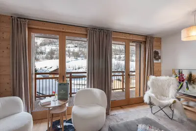 Image de Appartement neuf 3 chambres, proche pistes, parking inclus