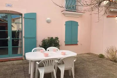 Image de Maison avec piscine, proche forĂŞt et plage Ă Saint Jean de Monts