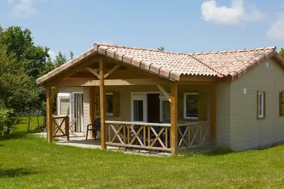 Image de Chalet 3 chambres avec piscine chauffée, proche Lac du Jaunay et plages de Saint-Gilles-Croix-de-Vie