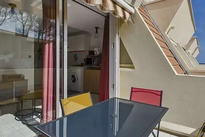 Image de Appartement cosy 2 pièces, 4 pers. , à 2 pas de la plage, parking privé, terrasse avec salon de jardin