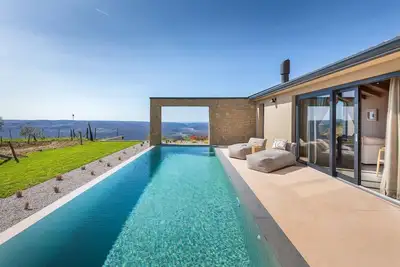 Image de Villa Rea - Villa design de luxe avec piscine privée, sauna et jacuzzi