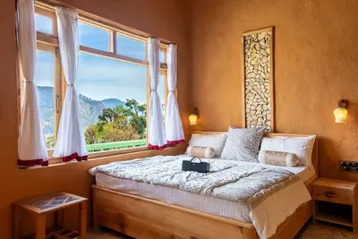 Image de Escape to Serenity Amidst the Himalayas and connection with nature.