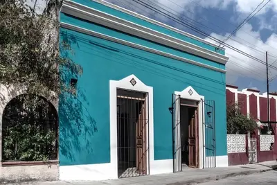 Image de Big family house, great pool. . Fully equipped kitchen, washing dryer machines