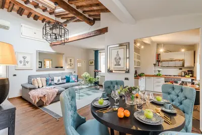 Image de Panoramic Penthouse with Terrace, 2 bedrooms 2 bathrooms inside the Walls of Lucca