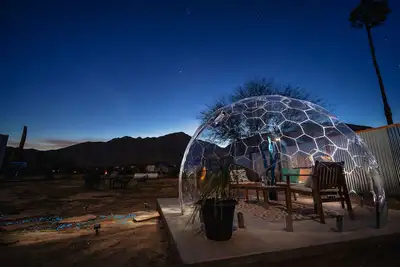 Image de Stargazing Dome, Hot Tub, Mountain Views - 5 mins from town!