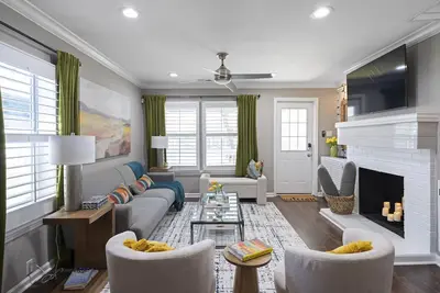 Image de Hapeville Haven is just 7 mins from Hartsfield Jackson International Airport.