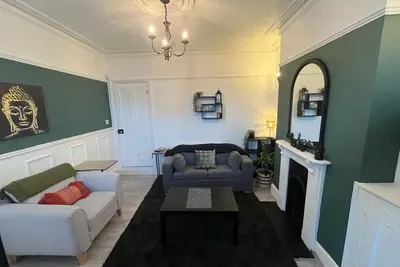 Image de Contractors - Families - Couples - 3x Bedrooms + Sofa Bed - Sleeps 8 M1 J26&25