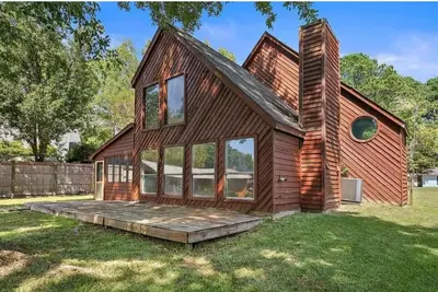 Image de Cozy waterfront home located on the Ross Barrett Reservoir in Madison, Ms! !