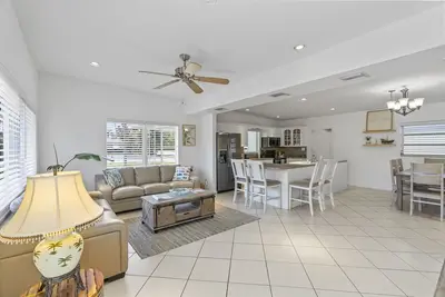 Image de Beach House! Managed by Bnr Vacation Rentals