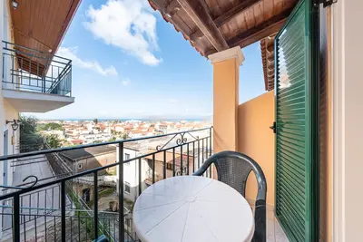 Image de Studio 'Kavos Panorama Triple 114' avec vue sur mer, Wi-Fi
