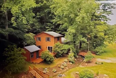 Image de Country Cabin in the Blue Ridge Mountains of Floyd County