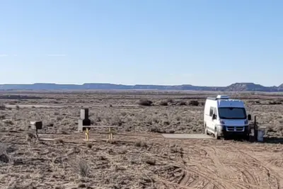 Image de High desert camper with the South having views of the Petrified Forest