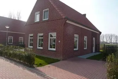 Image de This property is a detached rural holiday home and has the terrace facing south.