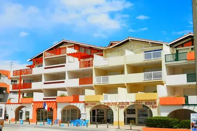 Image de Appartement T2 avec terrasse, parking, animaux admis