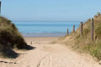 Image de Charmante maison de vacances pour 6 personnes maximum Ă 200m de la mer,