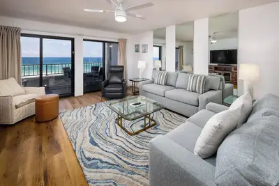 Image de Sd 406: The Beachcomber - Where Every Sunset Feels Like a New Beginning!