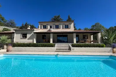 Image de Côte d'Azur - Somptueuse villa avec piscine privée et vue magnifique