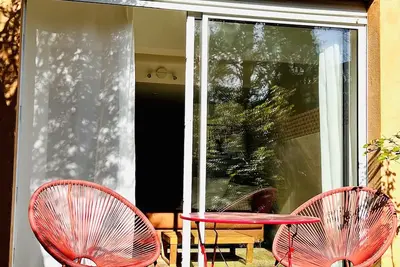 Image de Studio, avec terrasse à 100m des plages