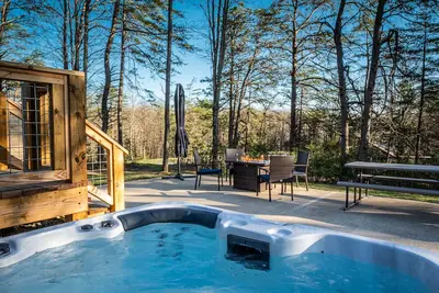 Image de Wooded Circle - Barrel sauna, hot tub, fire pit