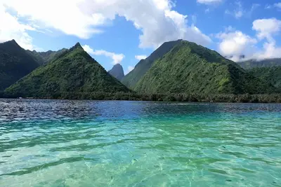 Image de tahiti-bungalow à teahupoo : bord de mer et \nmontagnes: le calme au paradis!