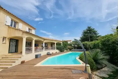 Image de Villa au calme avec piscine chauffée - 5 chambres