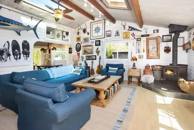 Image de Unique Coastal Cottage