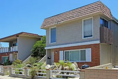 Image de Back Unit in Newport Beach