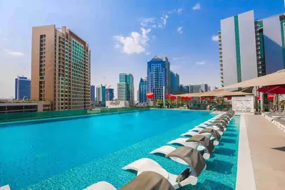 Image de Studio Canal & City View, Pool & Gym Access, Mag 318 Business Bay