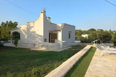 Image de Villa with pool for exclusive use with orchard and vineyard