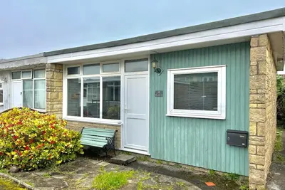 Image de Seaside Chalet near Bracelet Bay | Pass The Keys