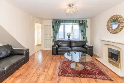 Image de Spacious Home with Modern Amenities Near Ikea | Pass the Keys