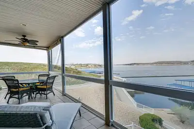 Image de Lakeside Osage Beach Condo in Lands End Community