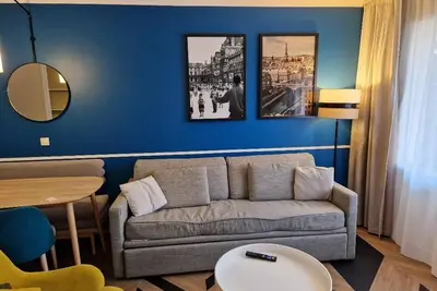 Image de Appartement 2 pièces standing  dans résidence de tourisme 4 étoiles Paris