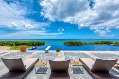 Beautiful Caribbean Beach Estate on Baie Longue with chef services