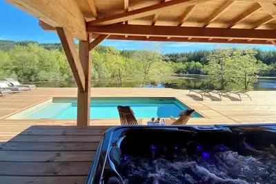Image de Maison de Campagne Avec Piscine et Spa Domaine de la Voûte 8\/10 Personnes