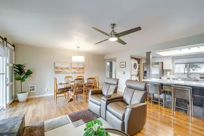 Image de Deck & Golf Course Views: Munds Park Condo!