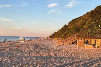 Image de La Vista North Fork - 1 + acre, pool, walk to beach