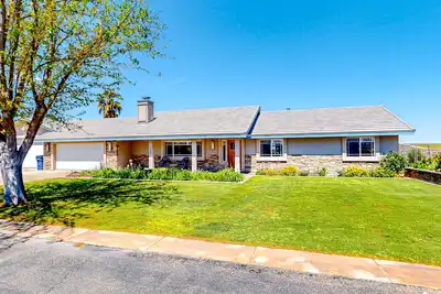 Image de Unique Paso Robles home with panoramic views & enclosed yard - dog-friendly