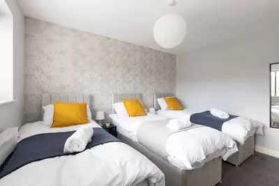 Image de Large House\/Fits 10\/Near City\/Free Parking