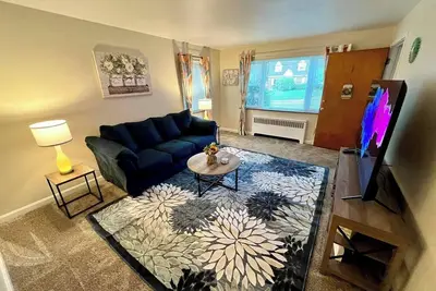 Image de Cheerful Bright Apartment 9 minutes to Dwntwn
