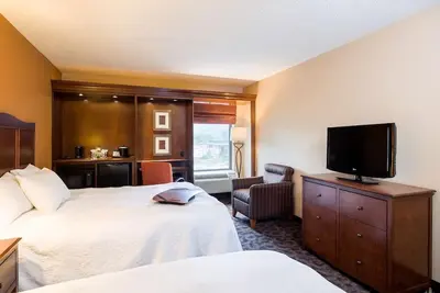 Image de Charming Stay in Danville: Free Hot Breakfast & Cozy Rooms | 3 Units