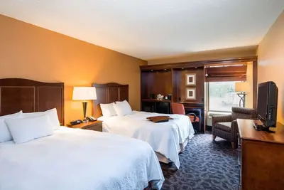 Image de Danville Charm: Spacious Rooms with Easy Access to Route 80! Free Parking