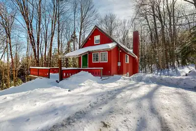 Image de Dog-friendly cabin with pools, hot tub, tennis & pickleball - near Mt. Snow