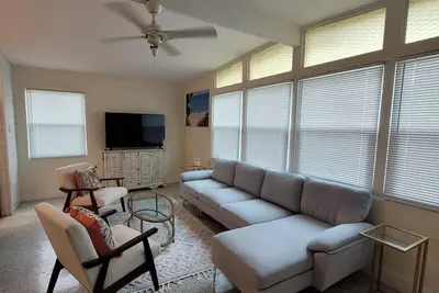 Image de Marlin House- Close to the beach, Cleveland Clinic, Downtown