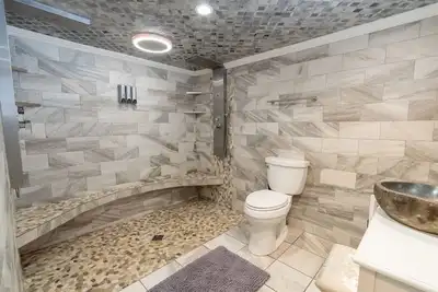 Image de Florida Room: Walk Dntn | Studio | Lux Bath | Pet Welcome