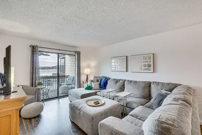 Image de Waterfront Lake Ozark Condo w/ Access To 2 Pools
