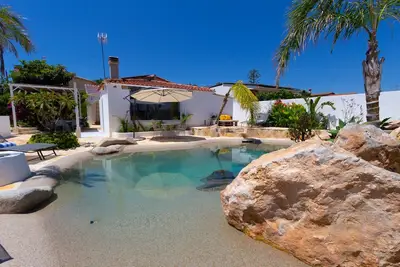 Image de Oasis tropicale Costa Dorada avec piscine privée