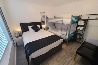 Image de Gatwick Stay: Quick, Comfortable, and Convenient for Your Travels! . -15 guests.