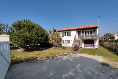 Image de Grande maison avec jardin, proche plage, 4 chambres, terrasse, pour 8 personnes - Île d'Oléron