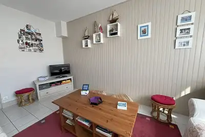 Image de Maison 2 Chambres avec Jardin, Quartier La Chaume, Proche Plage et Commerces